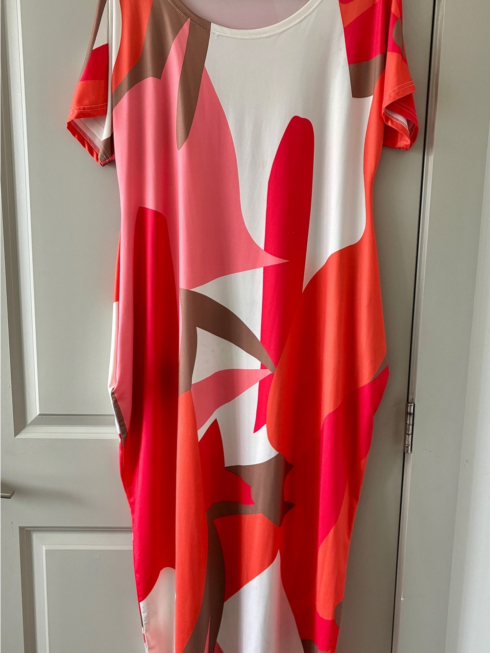 SHEIN Abstract Midi Dress in Red, Pink & Brown